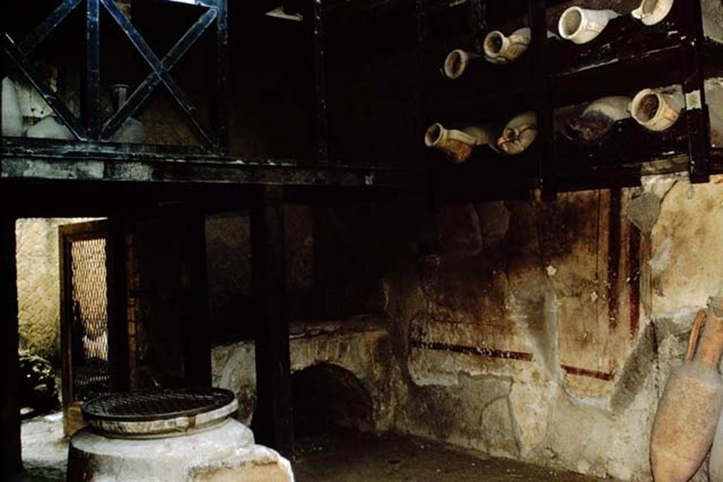 Ins. V, 6, Herculaneum, 1964. South-east corner of shop. Photo by Stanley A. Jashemski.
Source: The Wilhelmina and Stanley A. Jashemski archive in the University of Maryland Library, Special Collections (See collection page) and made available under the Creative Commons Attribution-Non Commercial License v.4. See Licence and use details. J64f1433